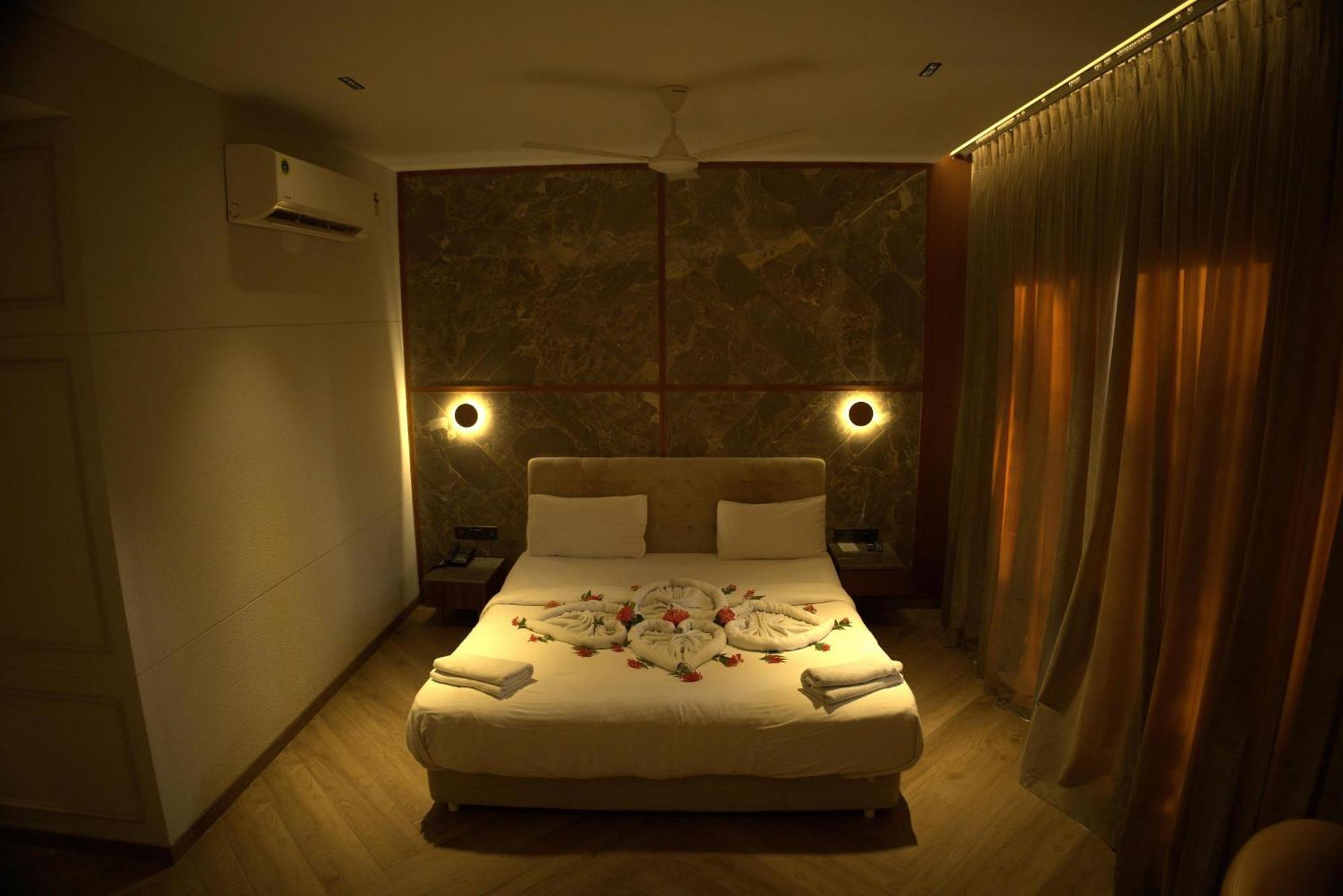 Cassa Marina Beach Resort Damlawari ภายนอก รูปภาพ